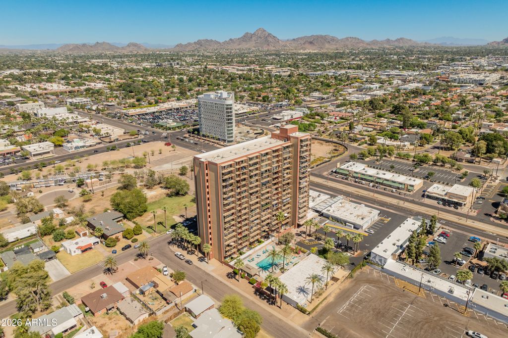 4750 N CENTRAL Avenue L17, Phoenix, AZ 85012
