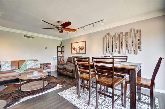 502 E Avenue J C, Grand Prairie, TX 75050