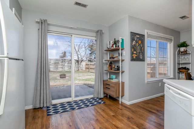 1303 LONDON DR, Columbia, MO 65203