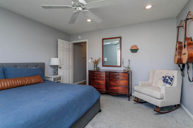 1303 LONDON DR, Columbia, MO 65203