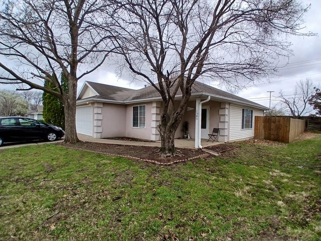 1303 LONDON DR, Columbia, MO 65203