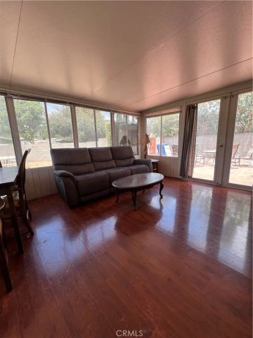 12701 Daventry, Pacoima, CA 91331