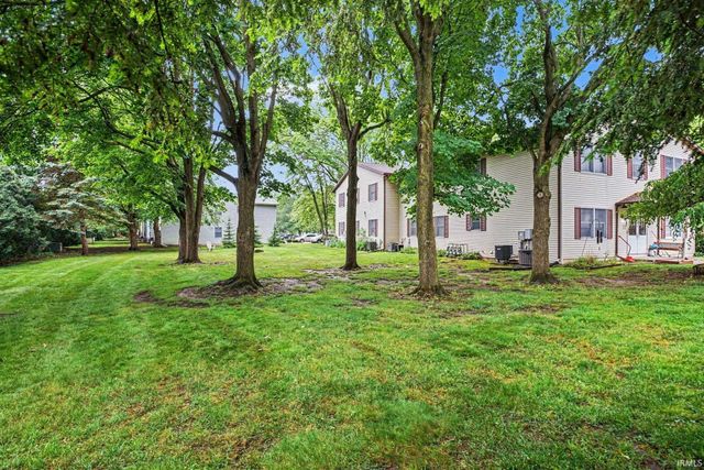 1728 Manor Haus Ct Apt A2, Goshen, IN 46526