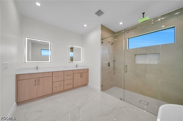 24247 San Lucas LN, Punta Gorda, FL 33955