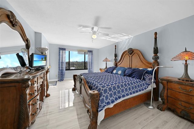 25188 MARION AVENUE E301, Punta Gorda, FL 33950