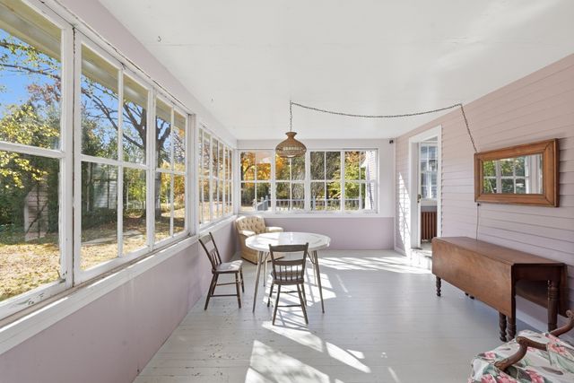 16 Cottage St, West Brookfield, MA 01585