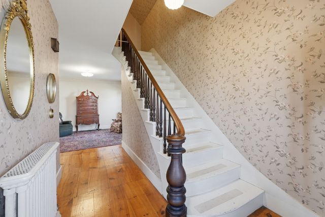 16 Cottage St, West Brookfield, MA 01585