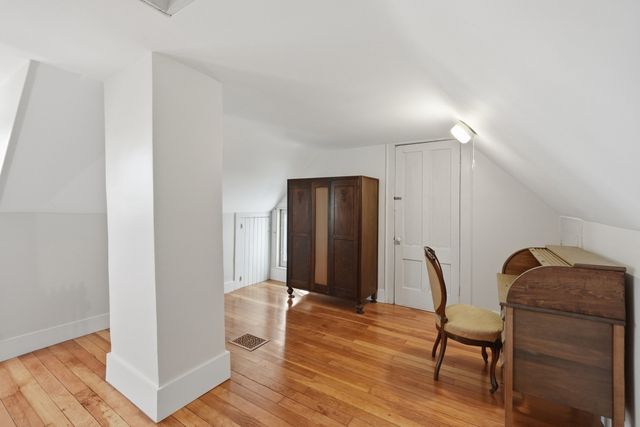 16 Cottage St, West Brookfield, MA 01585