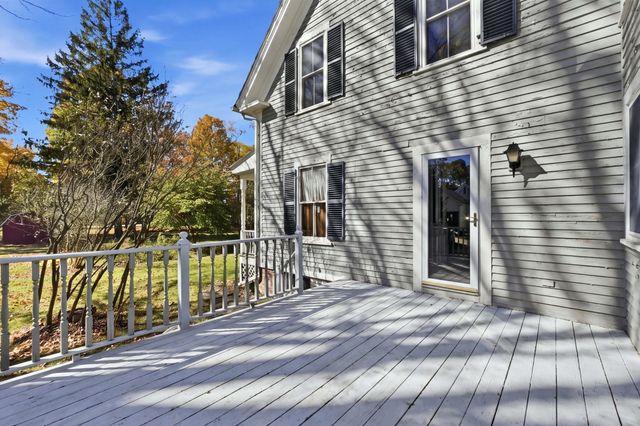 16 Cottage St, West Brookfield, MA 01585