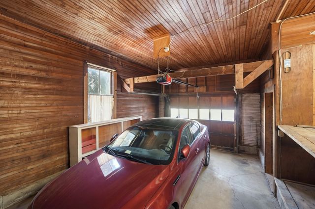16 Cottage St, West Brookfield, MA 01585