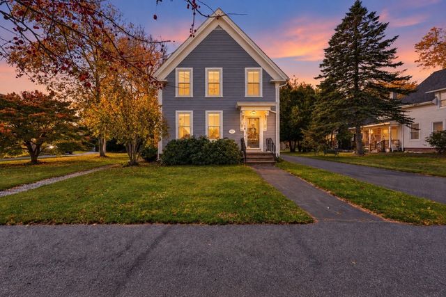 16 Cottage St, West Brookfield, MA 01585