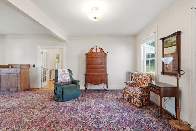 16 Cottage St, West Brookfield, MA 01585