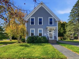 16 Cottage St, West Brookfield, MA 01585