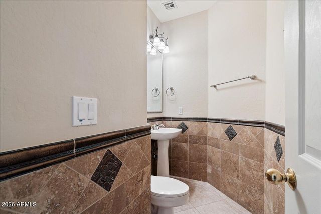 4662 W FALLEN LEAF Lane, Glendale, AZ 85310