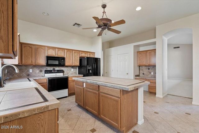 4662 W FALLEN LEAF Lane, Glendale, AZ 85310