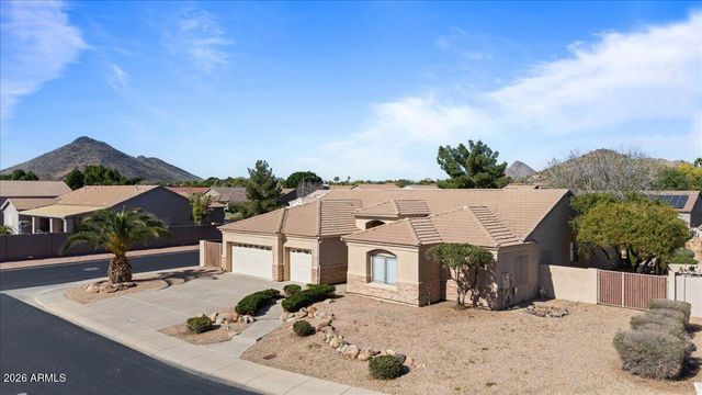 4662 W FALLEN LEAF Lane, Glendale, AZ 85310