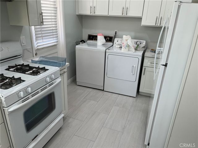 748 W Colorado, Monrovia, CA 91016