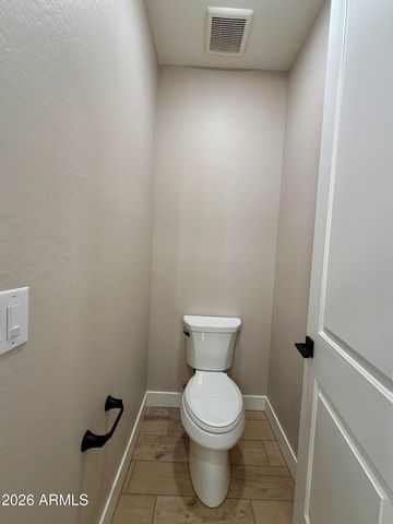 2121 W SONORAN DESERT Drive 1, Phoenix, AZ 85085