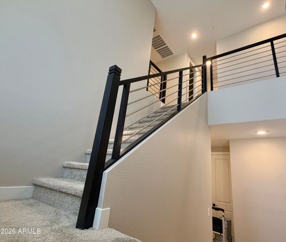 2121 W SONORAN DESERT Drive 1, Phoenix, AZ 85085