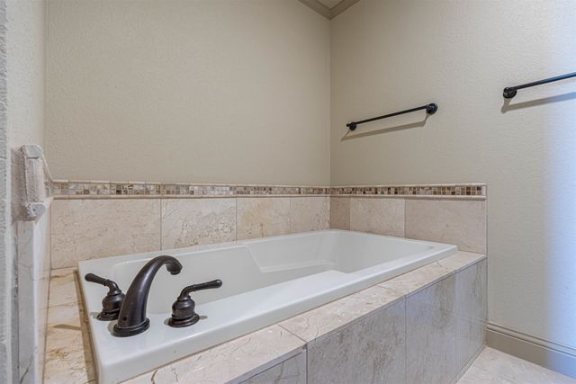 2801 Wexford Dr #1006, Tyler, TX 75709