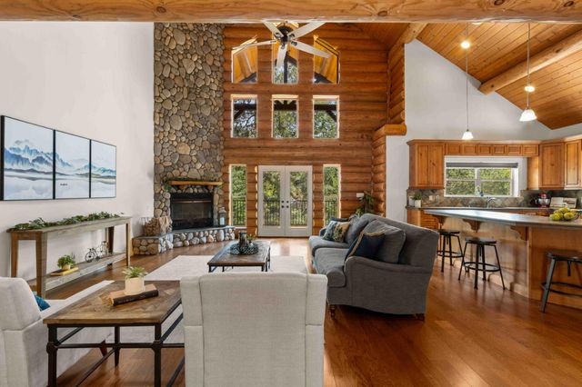 5711 Marigold Cir, Pollock Pines, CA 95726