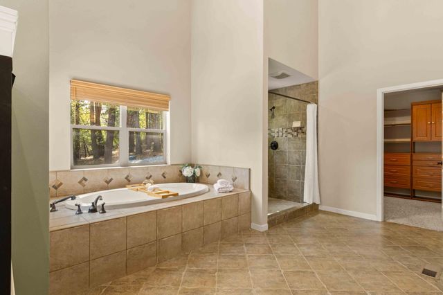 5711 Marigold Cir, Pollock Pines, CA 95726