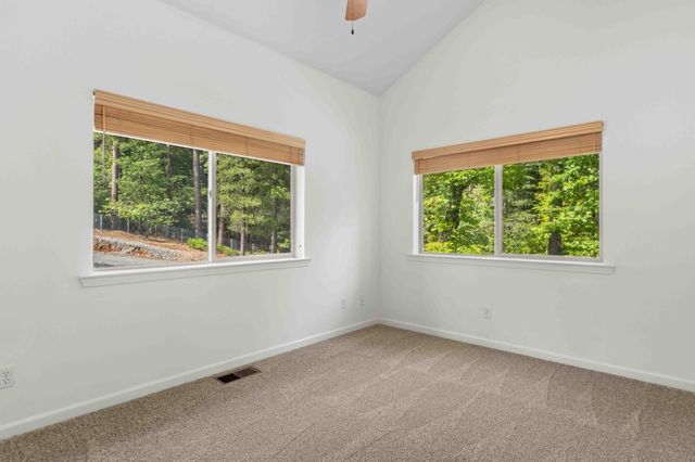 5711 Marigold Cir, Pollock Pines, CA 95726