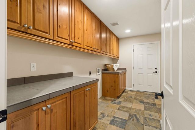 5711 Marigold Cir, Pollock Pines, CA 95726