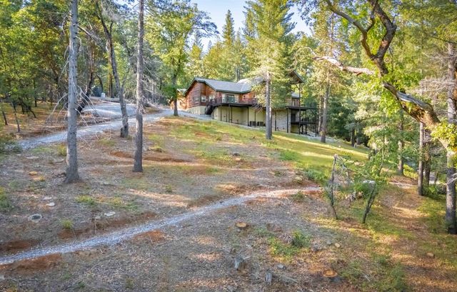 5711 Marigold Cir, Pollock Pines, CA 95726
