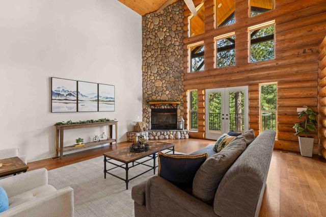 5711 Marigold Cir, Pollock Pines, CA 95726