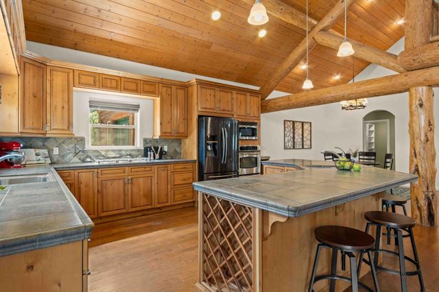 5711 Marigold Cir, Pollock Pines, CA 95726
