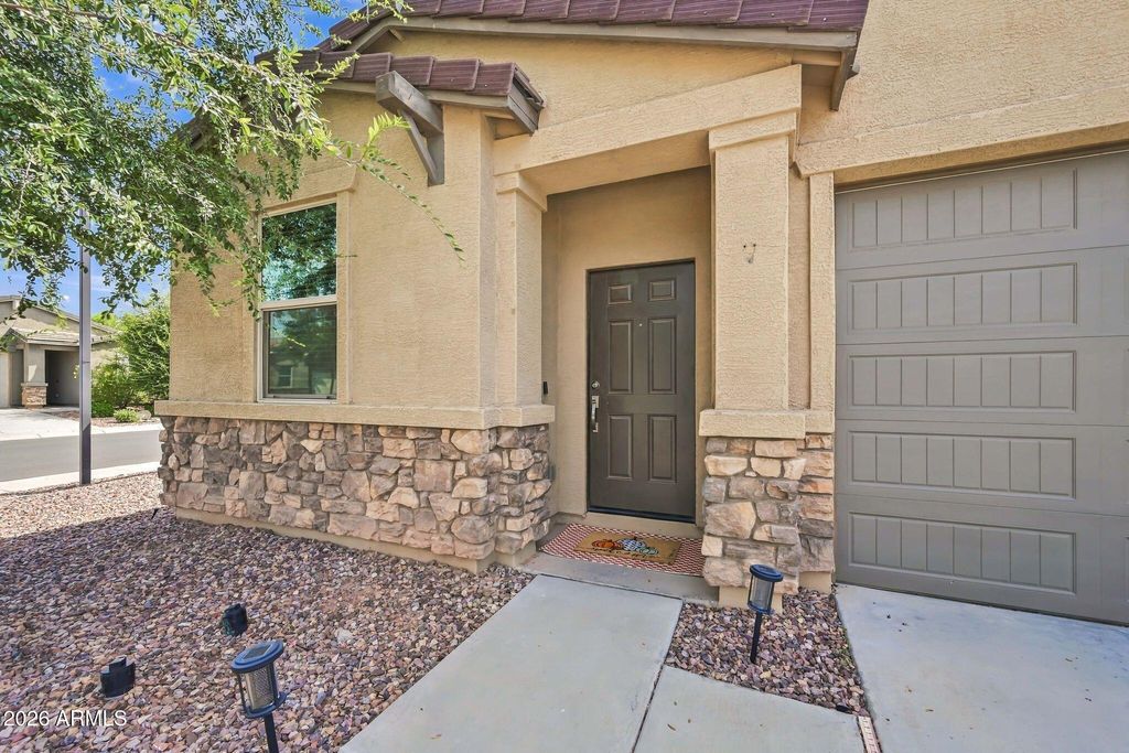 283 W NIKITA Drive, San Tan Valley, AZ 85140 — photo 4