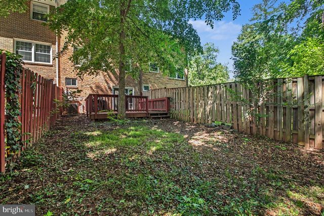 14806 PALMERSTON SQ, Centreville, VA 20120