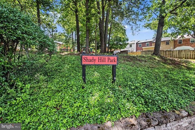 14806 PALMERSTON SQ, Centreville, VA 20120