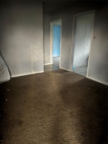 5326 Kenilwood Drive, Houston, TX 77033