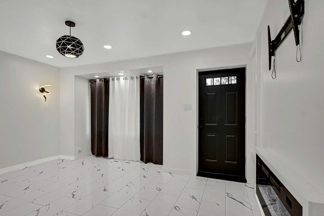 738 W 129th Place, Chicago, IL 60628