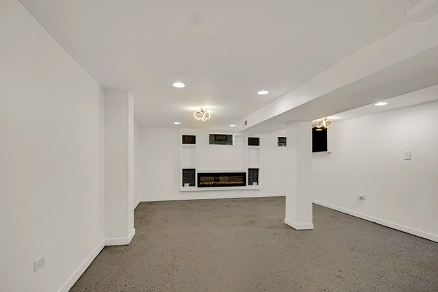 738 W 129th Place, Chicago, IL 60628