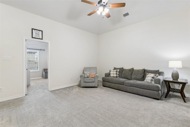 2917 Lakefield Drive, Little Elm, TX 75068