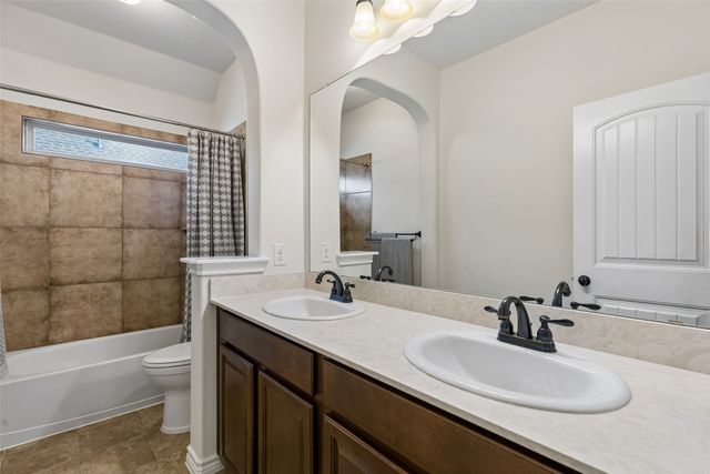 2917 Lakefield Drive, Little Elm, TX 75068