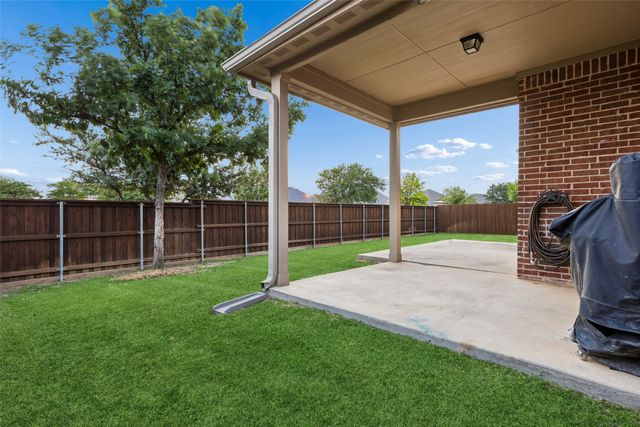 2917 Lakefield Drive, Little Elm, TX 75068