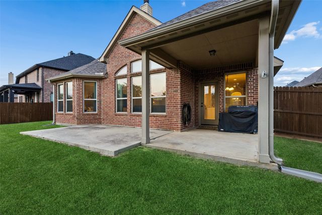 2917 Lakefield Drive, Little Elm, TX 75068