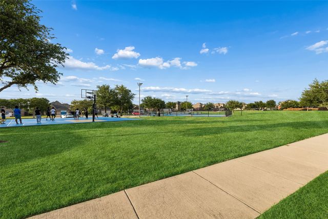2917 Lakefield Drive, Little Elm, TX 75068