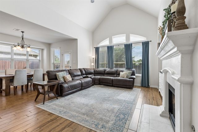 2917 Lakefield Drive, Little Elm, TX 75068