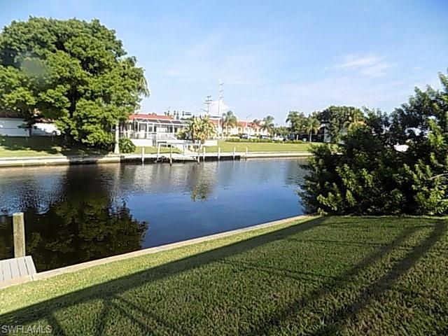 3614 SE 16th PL, Cape Coral, FL 33904