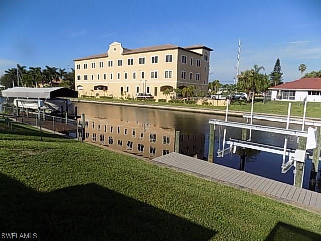 3614 SE 16th PL, Cape Coral, FL 33904