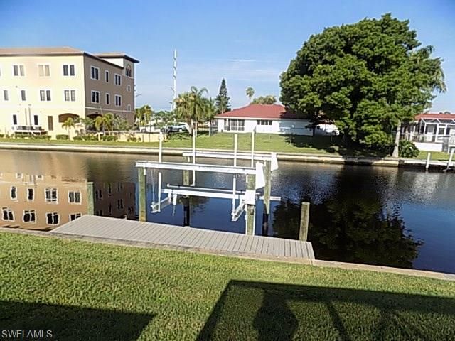 3614 SE 16th PL, Cape Coral, FL 33904