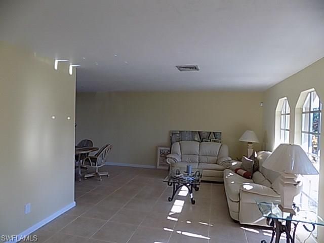 3614 SE 16th PL, Cape Coral, FL 33904
