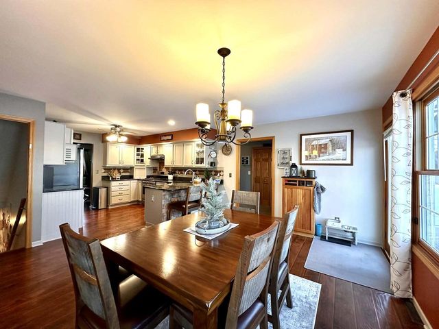 10306 83rd PLACE, Pleasant Prairie, WI 53158