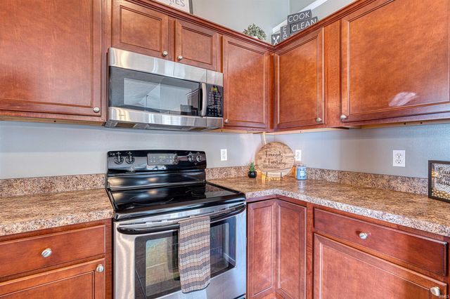 1934 St Lucia Drive, Newburgh, IN 46301