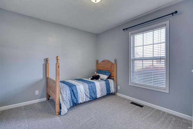 1934 St Lucia Drive, Newburgh, IN 46301